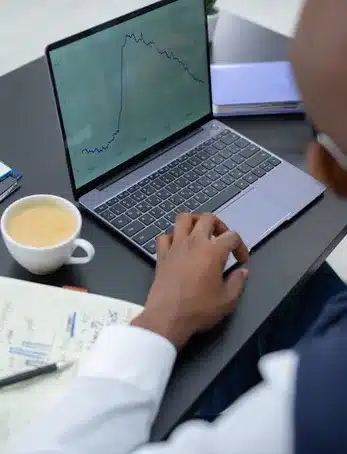 1. ¿Cuál es el beneficio de utilizar tecnología en mi desarrollo personal?
