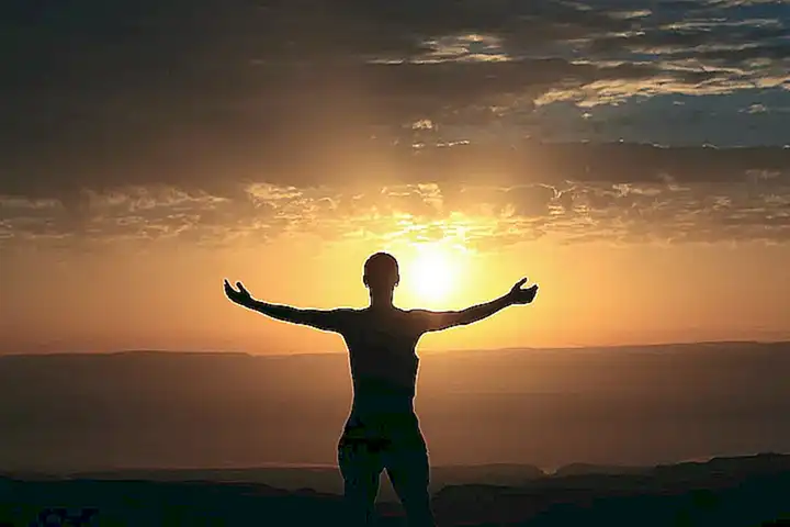 1. Cultiva la Paz Mental y la Gratitud