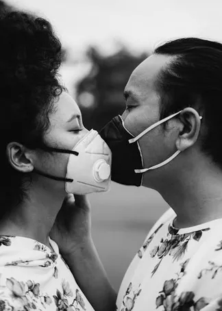 2. ¿Cómo puedo mejorar mi salud emocional?
