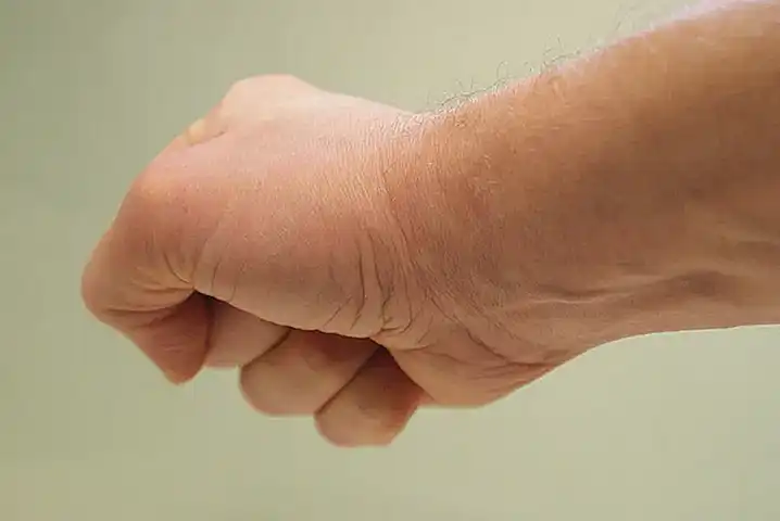 2. ¿Cuáles son algunas técnicas de relajación para liberar la tensión muscular?