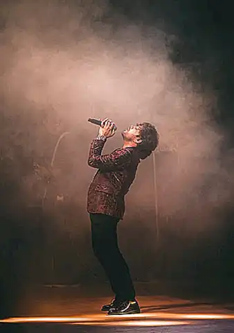 A. Entonación vocal y canto terapéutico