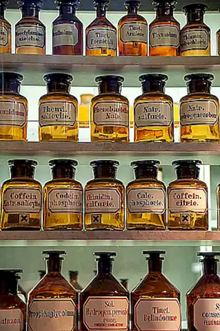 A. Los orígenes de la homeopatía y sus principios fundamentales