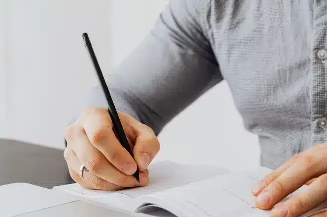 Aprender a realizar tareas manualmente