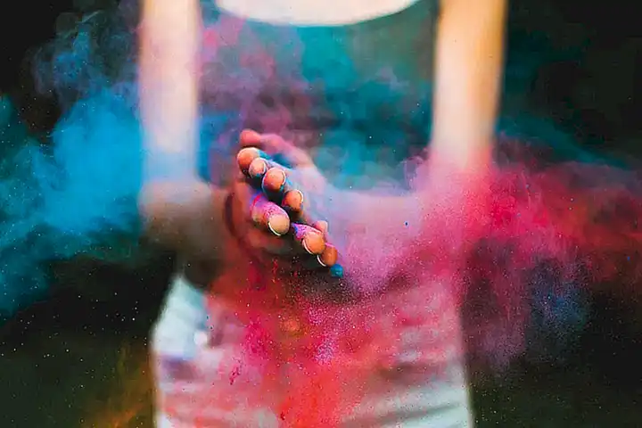 B. Estimulación de la creatividad y la concentración