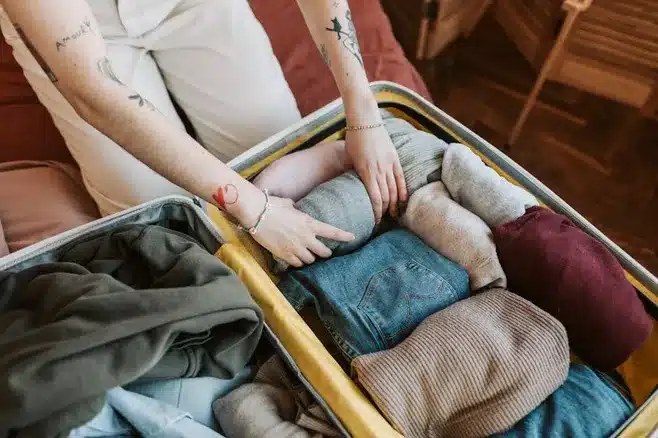 ¿Cuándo debo buscar ayuda profesional para manejar el estrés familiar?