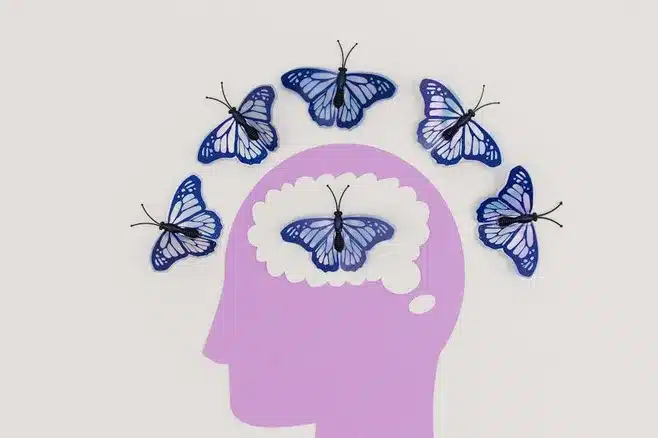 Cuál es el costo promedio de estudiar arteterapia en Chile