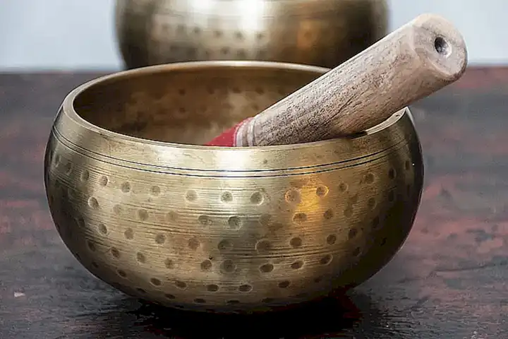 D. Gongs y campanas tibetanas