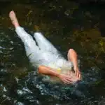 Evita experiencias negativas con terapias naturales: comparte y prevén