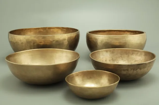 Evolución histórica y contexto de la terapia de sonido