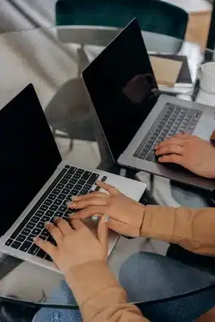 Fomentar la colaboración y el intercambio de ideas.