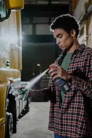 Importancia de la seguridad en el uso de aceites esenciales durante la noche