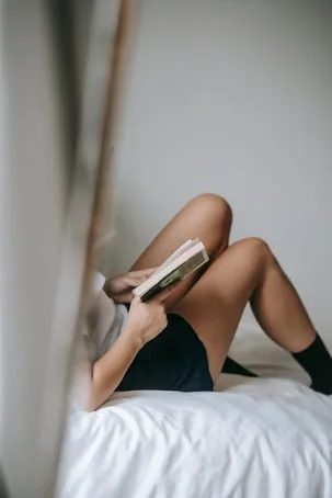 Leer un libro interesante