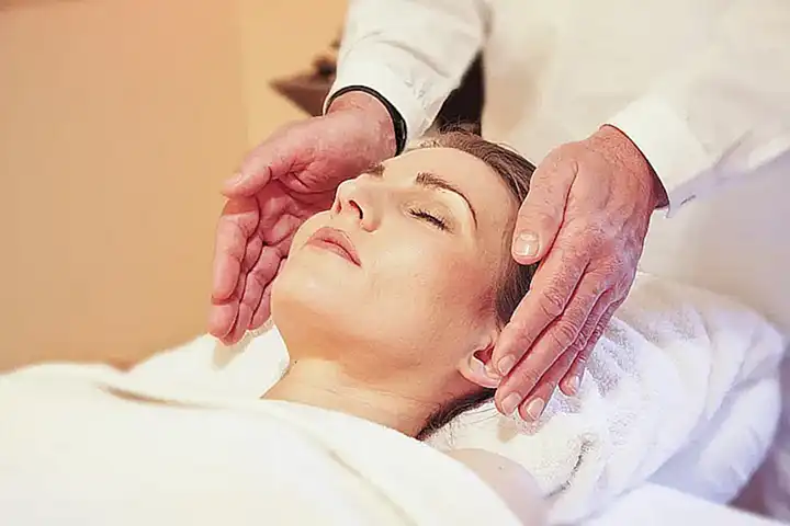 Papel del maestro de Reiki en el proceso de sintonización