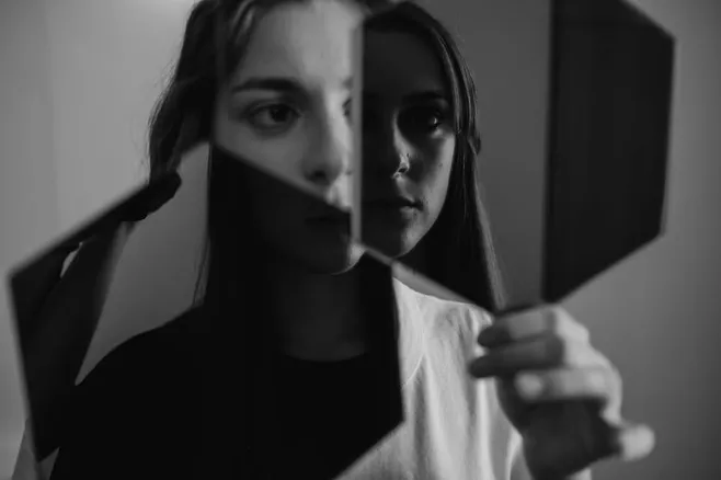 Razón #3: Puede provocar una sensación de paranoia