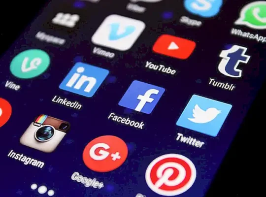 Técnicas infalibles para conquistar a una mujer por redes sociales