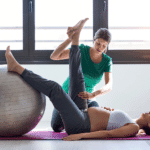 Terapeuta físico: Mejora tu movimiento con terapia