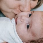 Todas somos madres: cómo las sobrevivientes de trauma se empatizan e inspiran