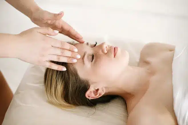 V. Reflexología facial: estimulación a través del rostro
